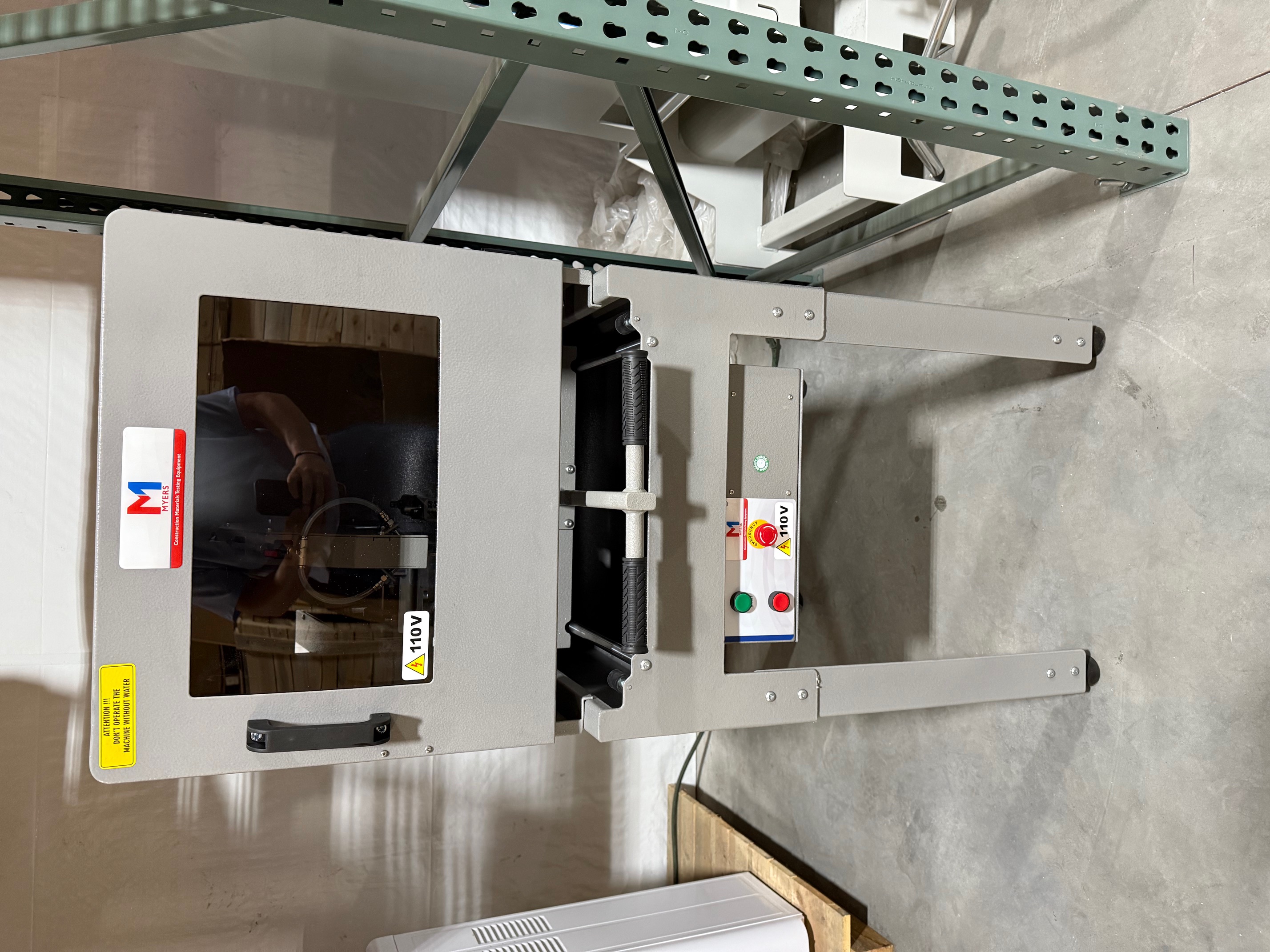 Picture of Core Saw with Cabinet